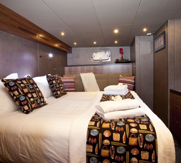 PACIFIC HQ -  VIP Cabin