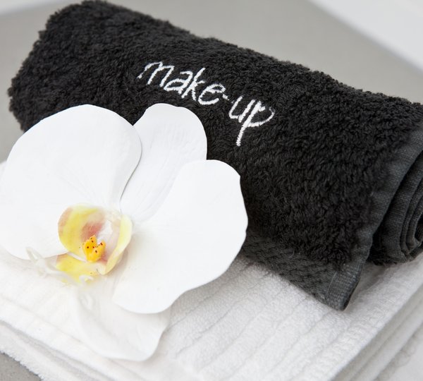 PACIFIC HQ -  detail