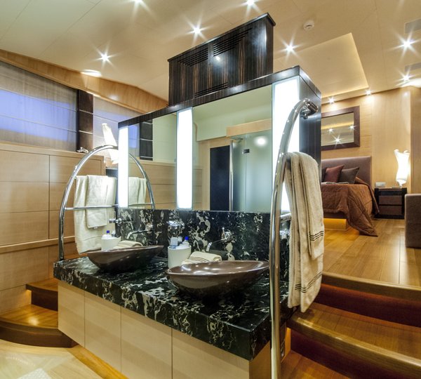 PETRA - Master cabin ensuite