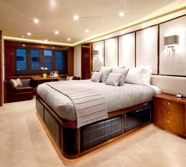 PRINCESS LILY - Master Cabin