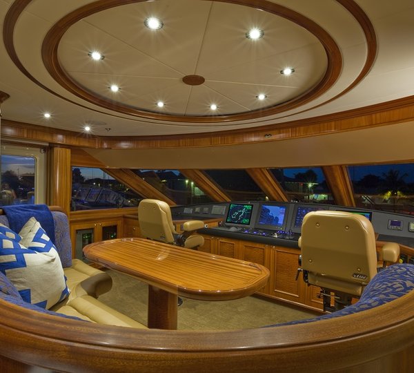 Penny Mae - bridge deck