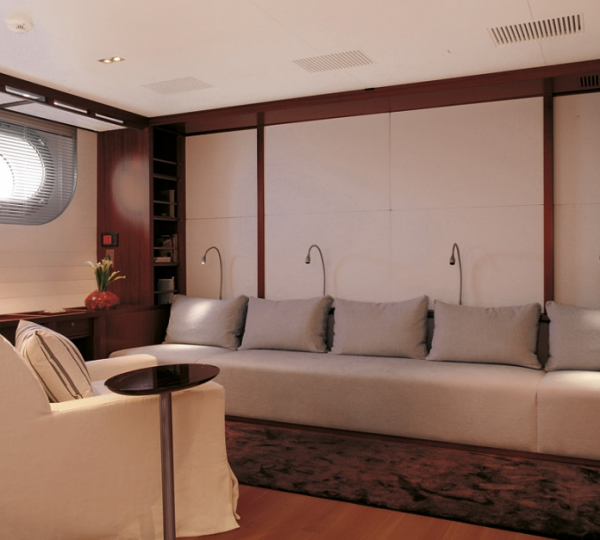 Perini Navi superyacht Rosehearty interior