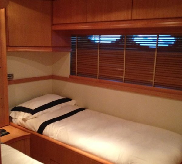 Pershing 88 - Port statemroom