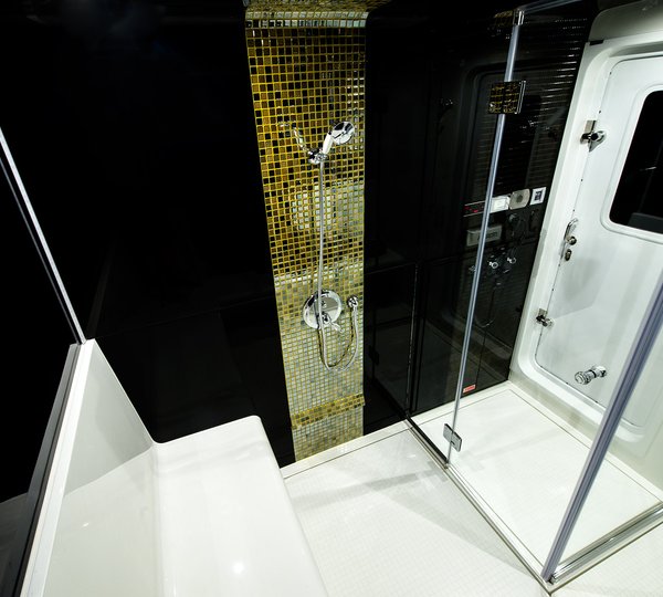 Power Cat CLOUDS -  Sauna