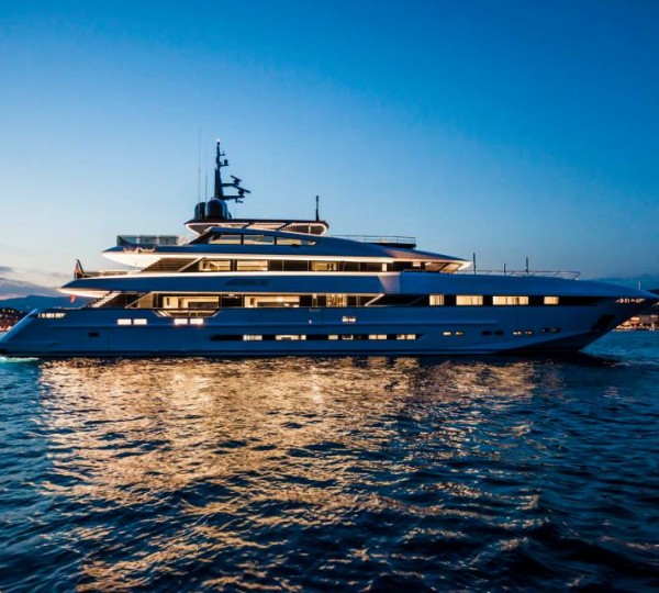 Prince Shark motor yacht Param Jamuna IV - Copyright- Alberto Cocchi