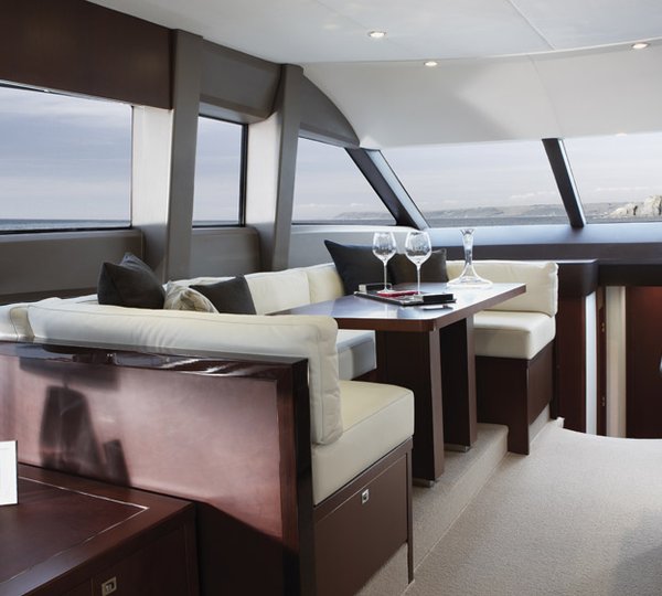 Princess 64 LADY M -  Dining