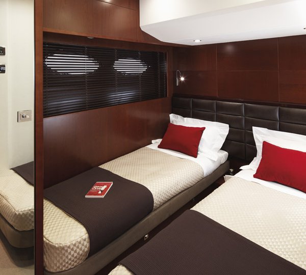 Princess 64 LADY M -  Twin Cabin