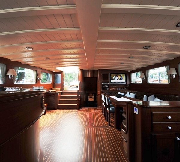 Princess Karia II -  Main Salon