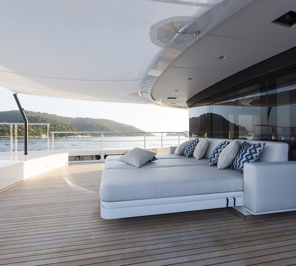 Quinta Essentia - VIP EXTERNAL BOW LOUNGE