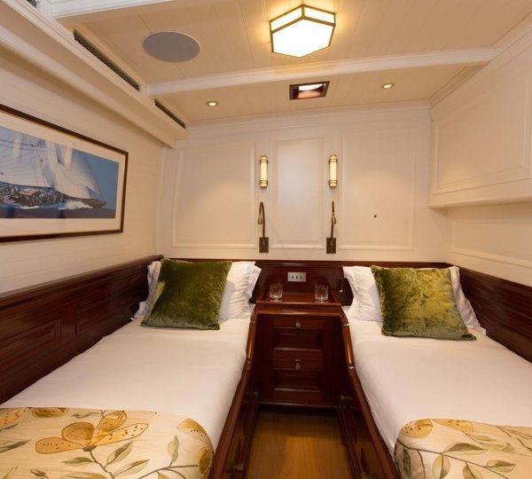 RAINBOW - Twin cabin