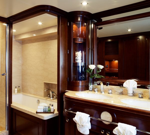 RED ANCHOR Master ensuite