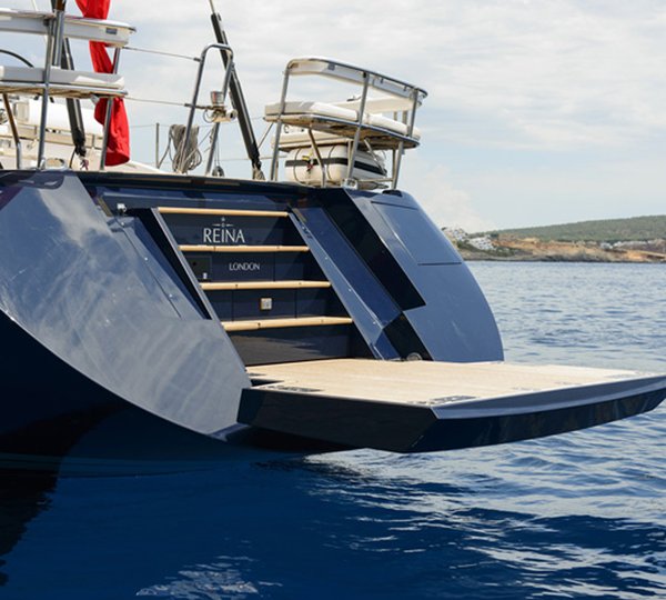 REINA yacht by Oyster - bathing platform