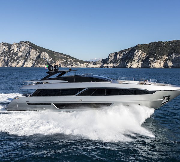 RIVA100Corsaro on the run