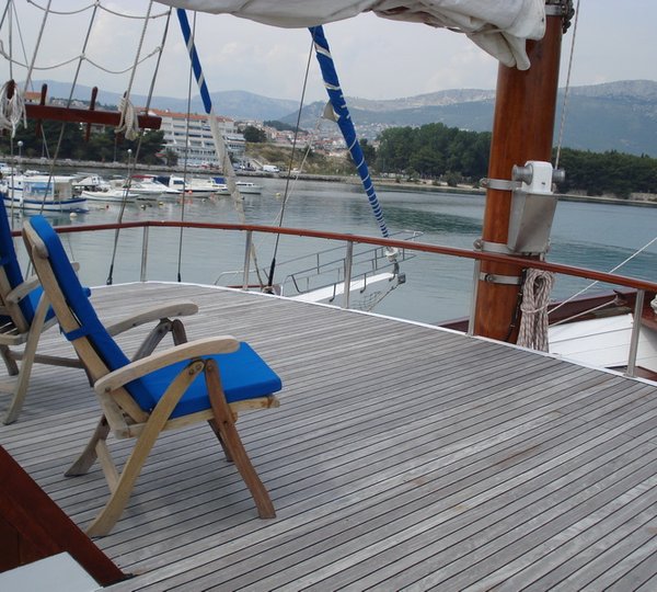 ROMANCA - Deck 3