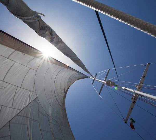 ROMEO and C  - Sailing