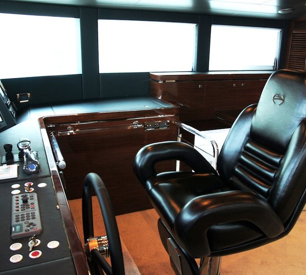 RP 110 Horizon superyacht LADY GAGA