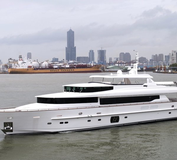 RP110 Horizon Superyach Lady Gaga