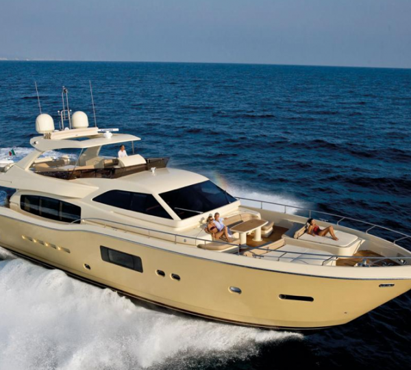Relax on the Ferretti Altura 840