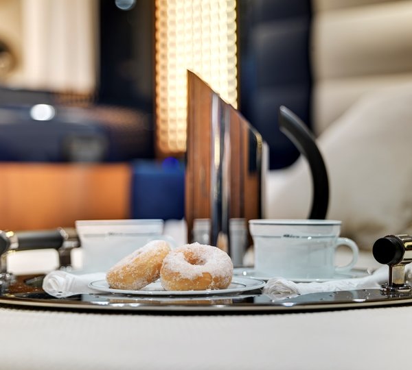 Riva 68 Yacht SPACE - Breakfast details