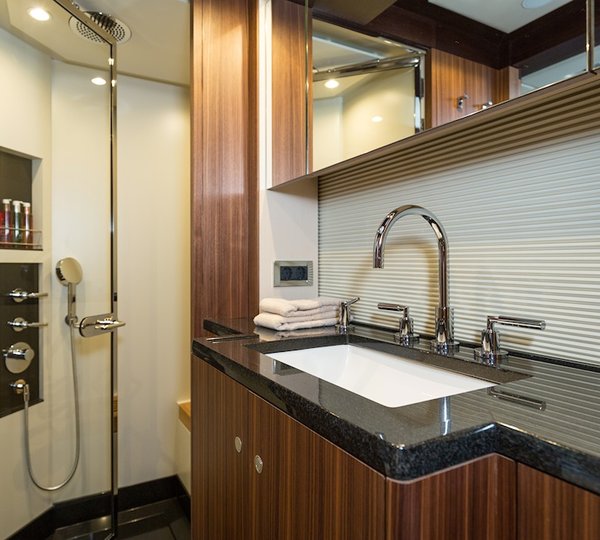 Royal Huisman S:Y Sea Eagle - Photo by Carlo Baroncini Photography - Owner Bathroom