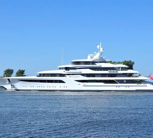Royal Romance Yacht - Photo by Jan Ramaker and Feadship Fanclub