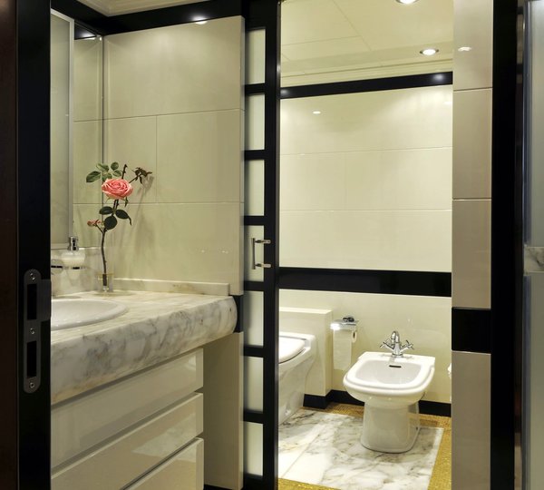 Guest ensuite