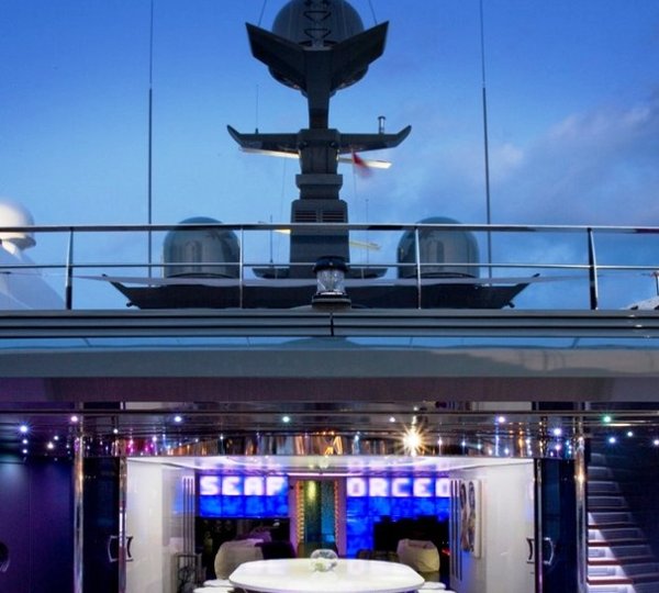 SEA FORCE ONE - Her Upper Aft Deck