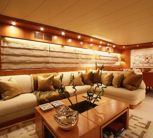 SEFIRA -  Salon View 2