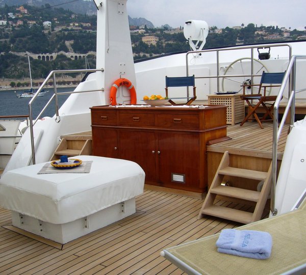 SHAHA -  Sundeck Forward