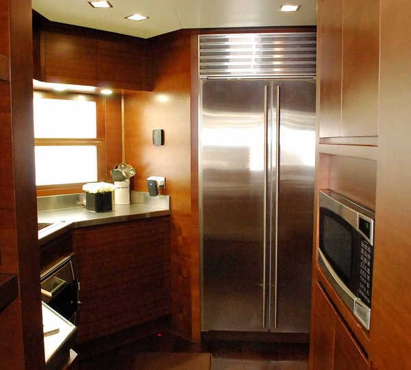 SOLO CONTIGO - Galley 2