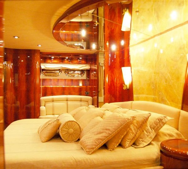 SPARKLING -  Master Cabin