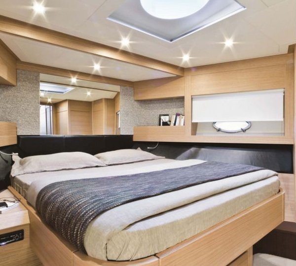 SPLENDID V -  VIP Cabin