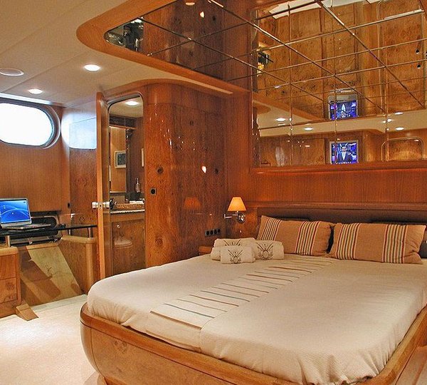 SUHEYLA SULTAN -  Master Cabin