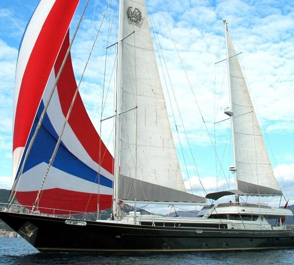 SUHEYLA SULTAN -  Sailing with Spinaker