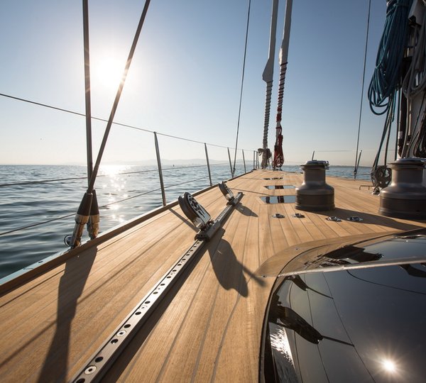 SW82 superyacht Feelin Good