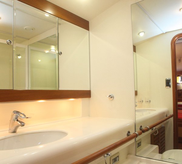SY CENTURION - Guest ensuite