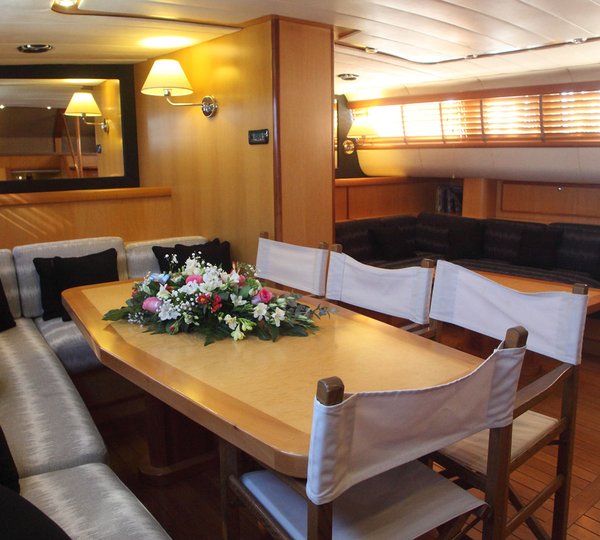 SY CENTURION - Salon and dining