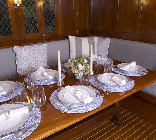 SY EROS -  Formal dining