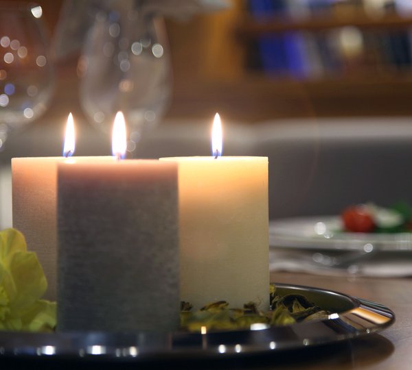 SY FAR II KIND - Ambiance