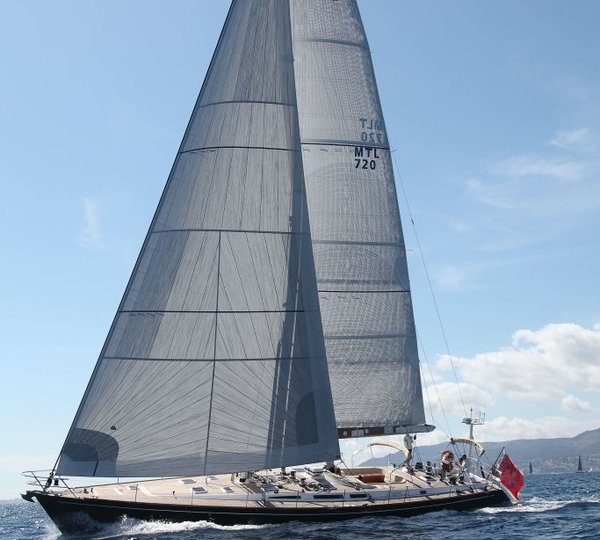 SY FAR II KIND - Starboard tack