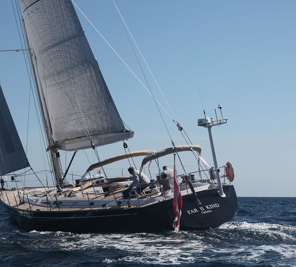 SY FAR II KIND - Stern view