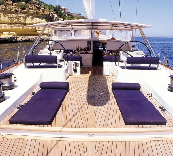 SY MARGARET ANN - Aft deck