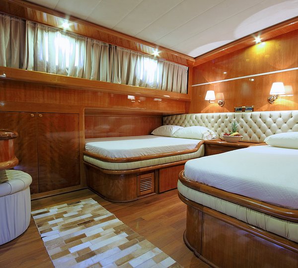 SY SILVER MOON - Twin cabin