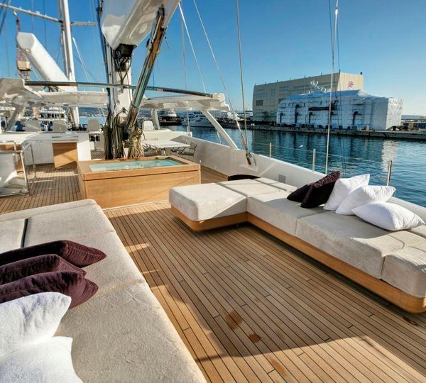 SY SPIRIT OF THE CS - Sundeck