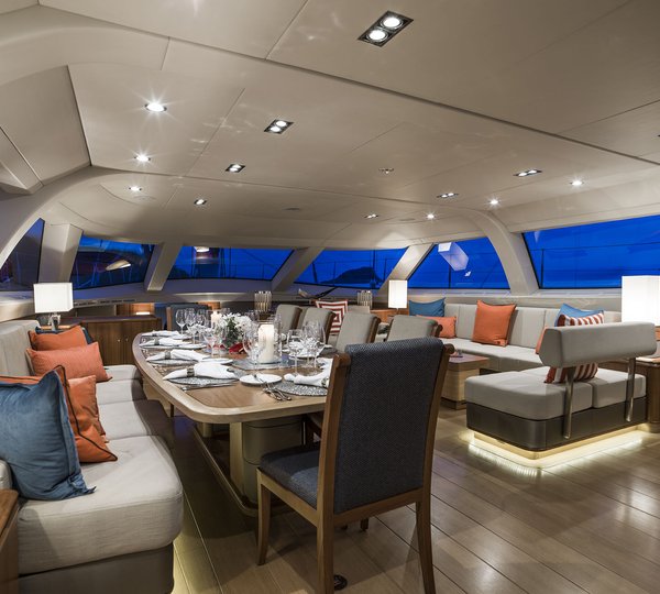 SY TWILIGHT - Main salon