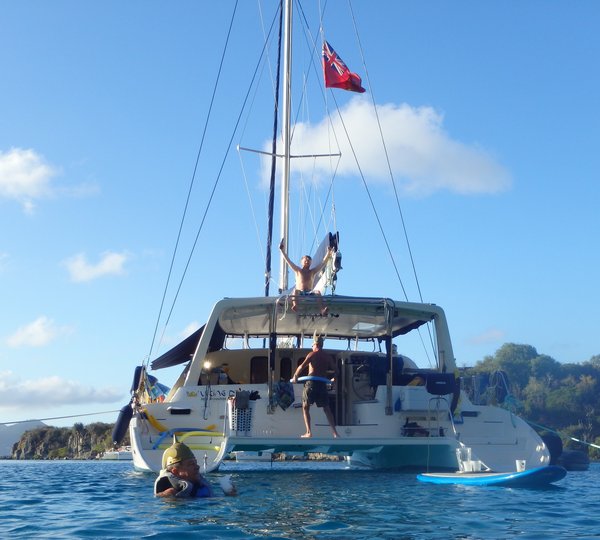 SY VIKING DREAM - Stern view