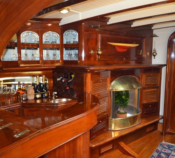 SY WHITEFIN - Salon 2