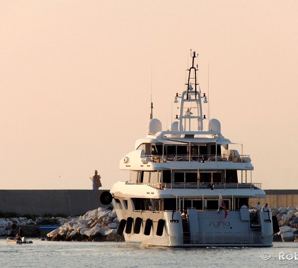 SYNA Yacht - aft view - Photo by Roberto Malfatti