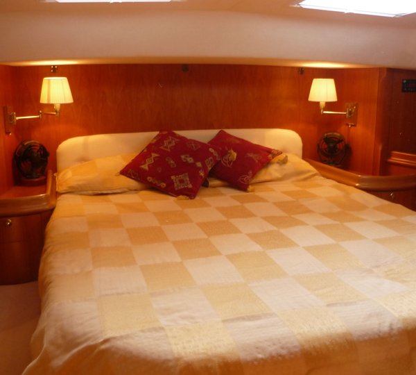 SYNCHRONICITY -  Master Cabin