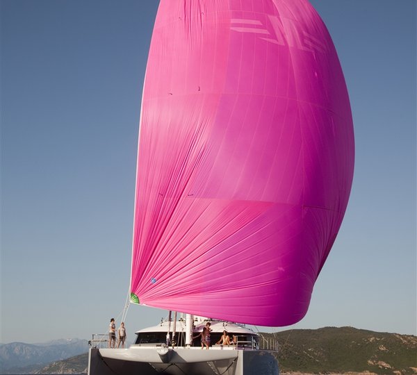 Sail Cat MAVERICK - Cruising